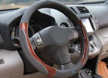 Are steering wheel covers dangerous?